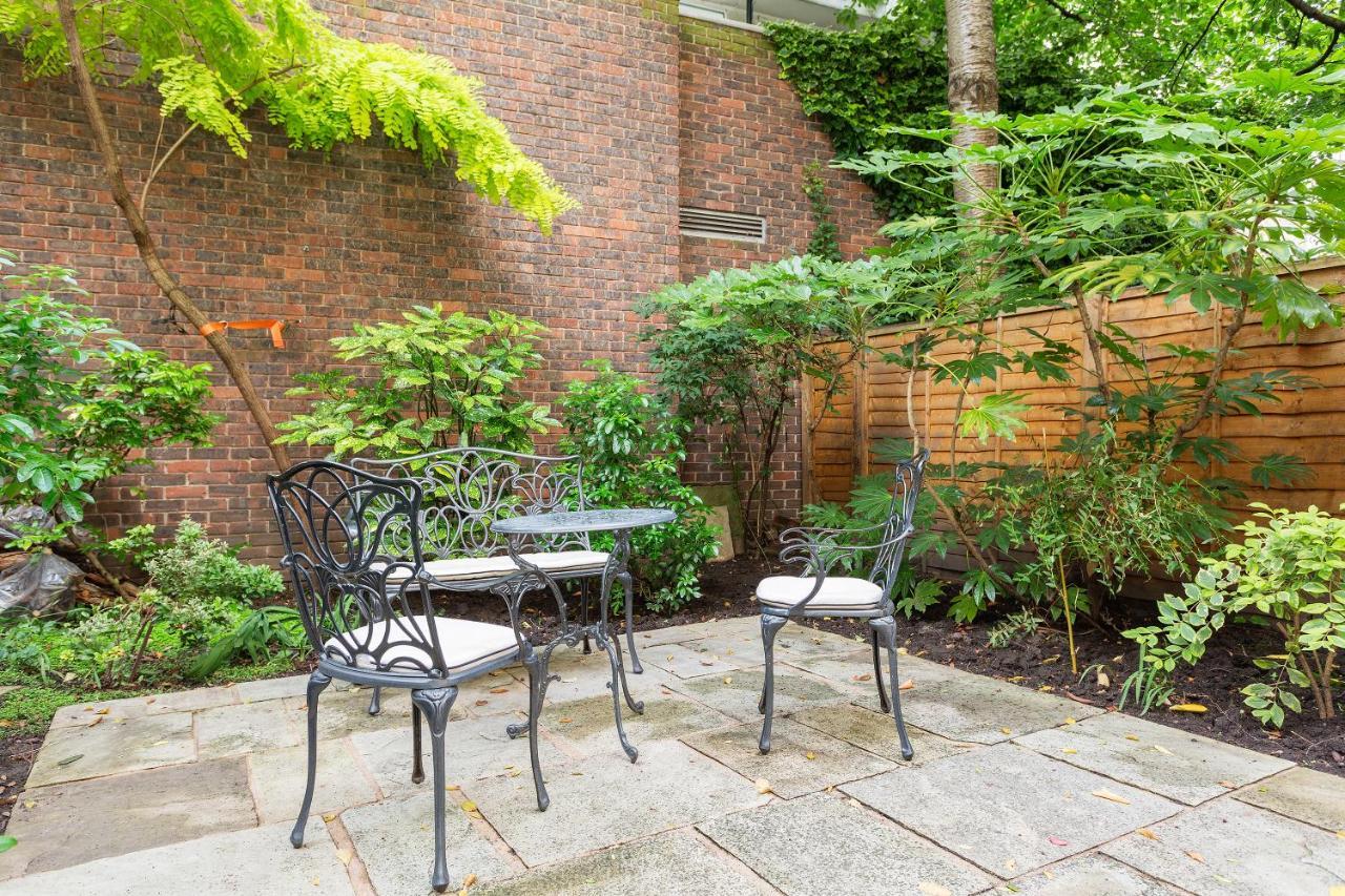 Veeve - South Kensington Garden Apartment Londra Esterno foto
